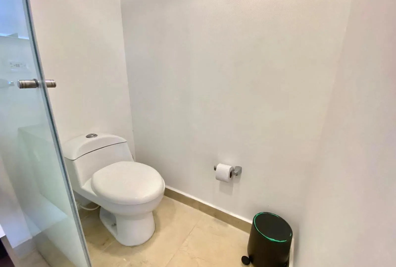 Hermoso Aparta Suite En Crespo A 5 Minutos Caminando Del Aeropuerto Primera Linea Mar Cartagena Colombia
